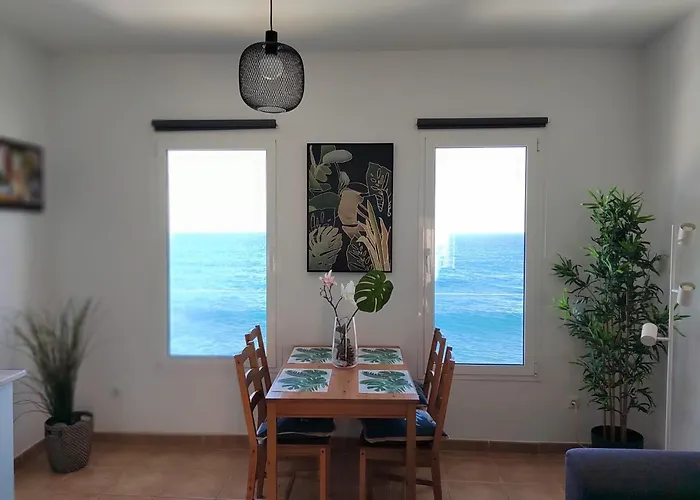 Piso Magico Junto Al Mar Con Gran Terraza